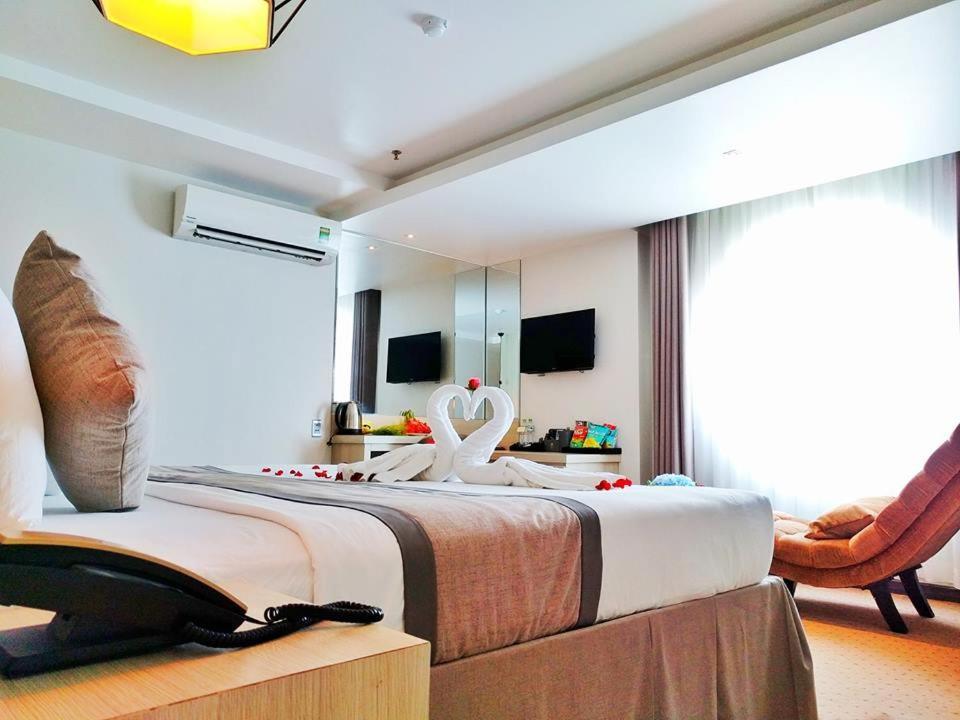 ฮอลิเดย์ วัน โฮเต็ล Hotel เกิ่นเทอ ภายนอก รูปภาพ